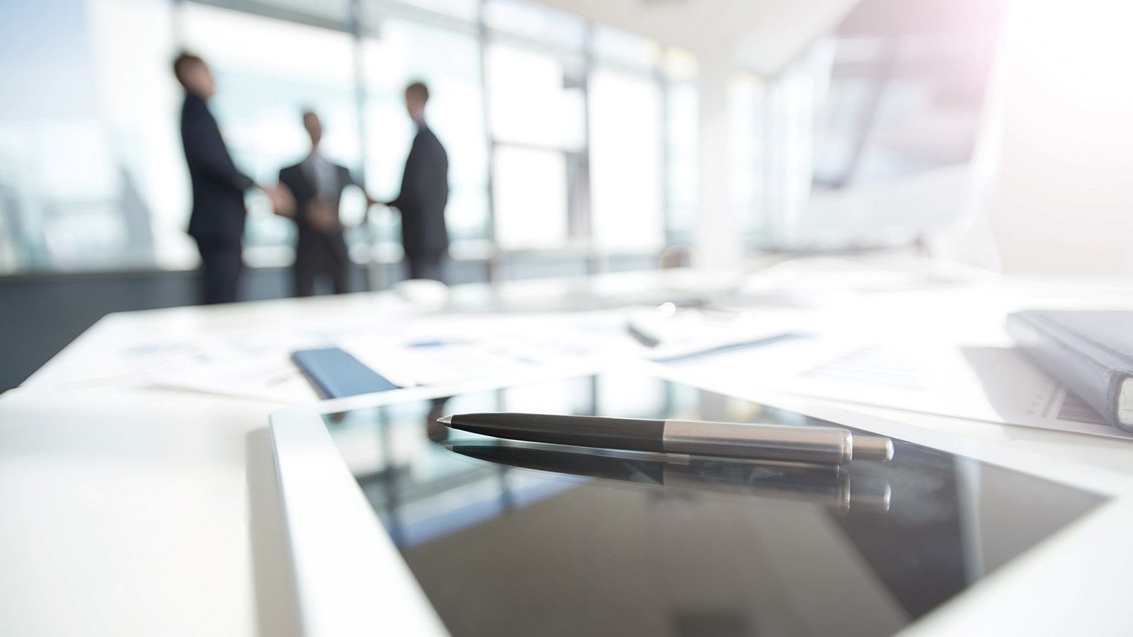 Symbol photo for hybrid and modern office environments